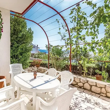 Monika * Novi Vinodolski